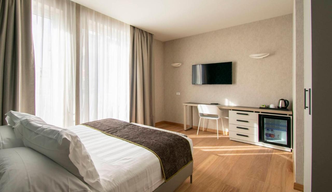Hotel Medusa リド・ディ・カマイオーレ エクステリア 写真